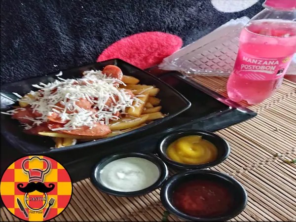 SALCHIPAPA